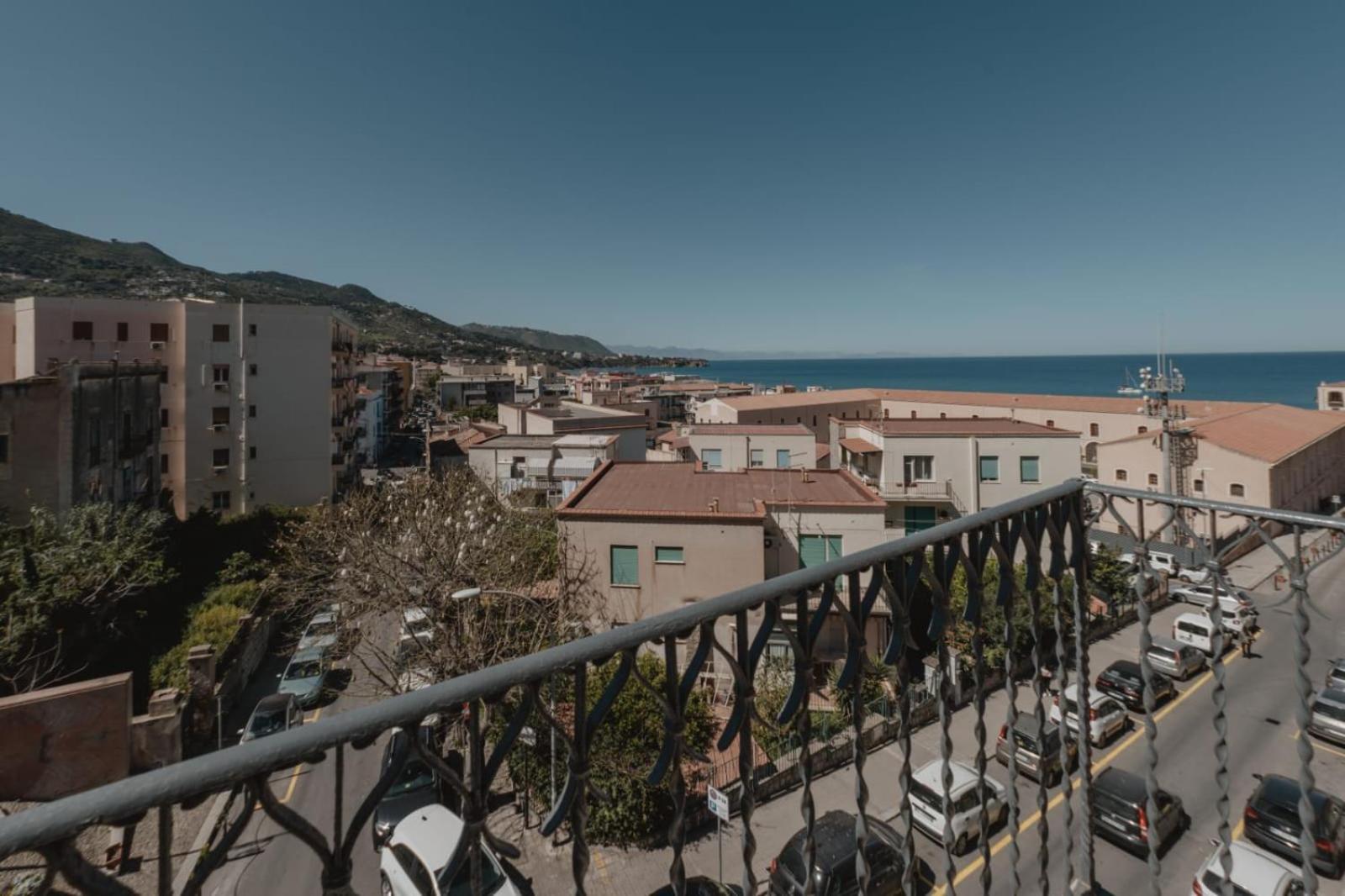 Villa Di Giorgi Apartments Center Cefalú Exterior foto